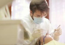 La Delegación de Cádiz forma a 70 dentistas de la provincia